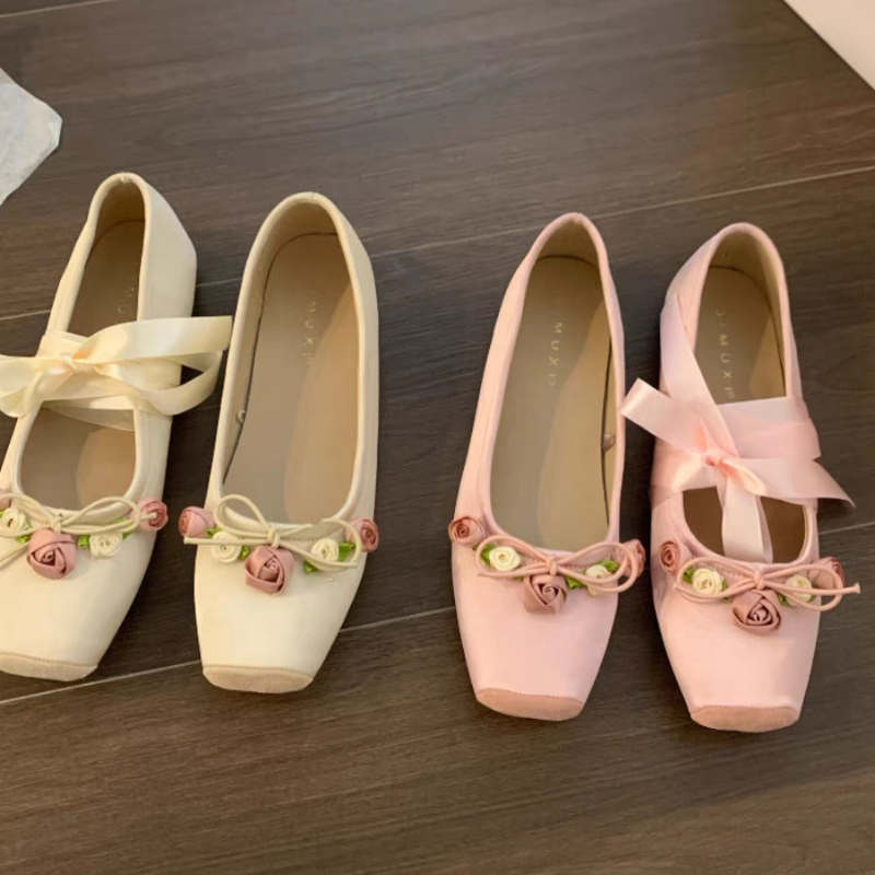 Embroidery Design - Женские туфли Marie Janes на плоской